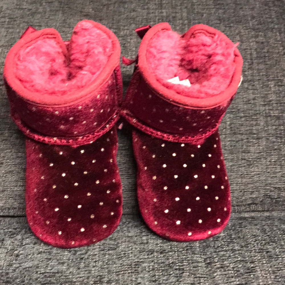 UGGs Toddler Size 4/5